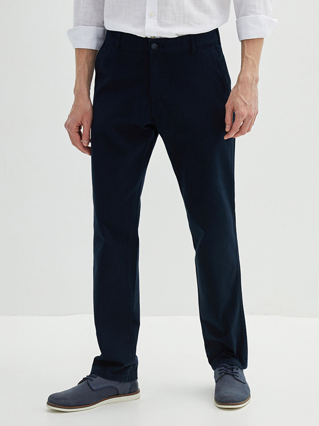 LCWAIKIKI Classic Wide Fit Men's Chino Trousers -W11755Z8-KN7