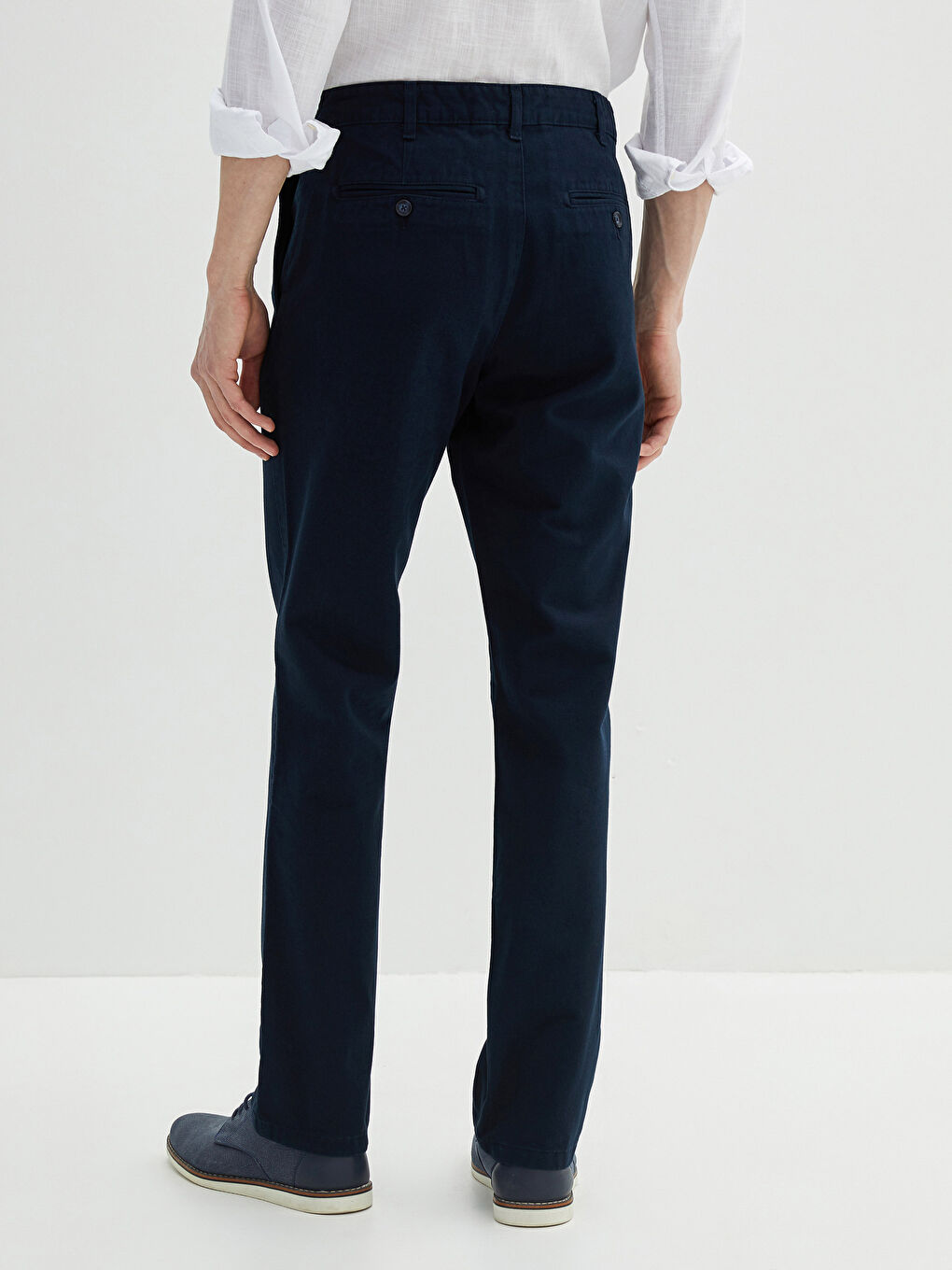 LCWAIKIKI Classic Wide Fit Men's Chino Trousers -W11755Z8-KN7