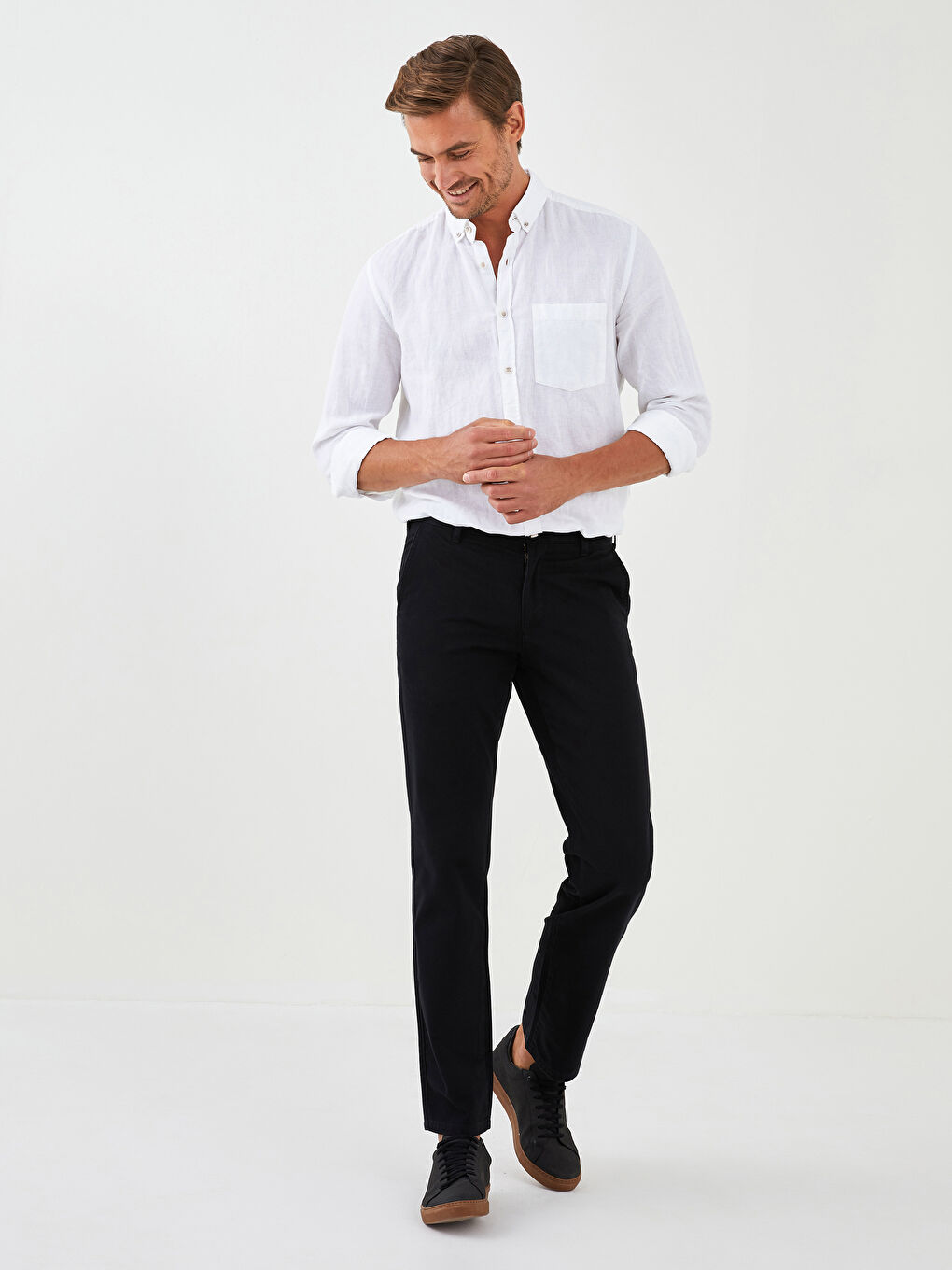 LCWAIKIKI Classic Wide Fit Men's Chino Trousers -W11755Z8-CVL