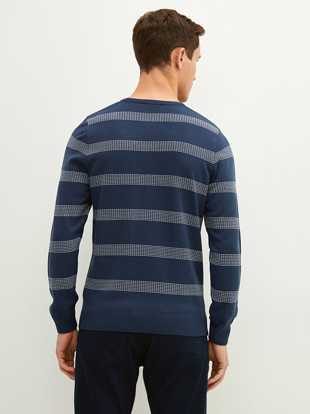 Crew Neck Long Sleeve Striped Men's Knitwear Sweater-2