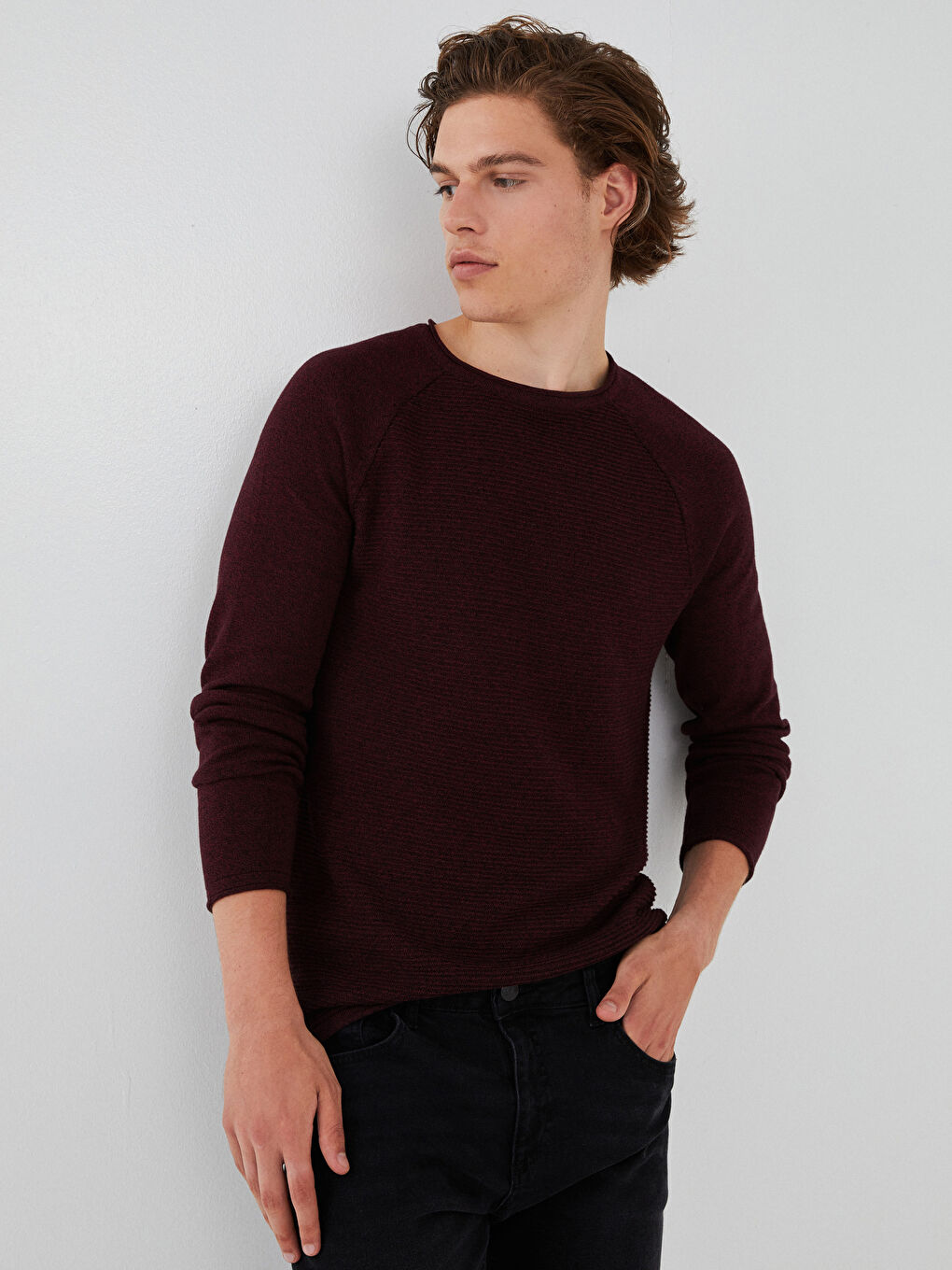 Ерлерге арналған трикотаж ұзын жеңді дөңгелек жағалы жемпір-1