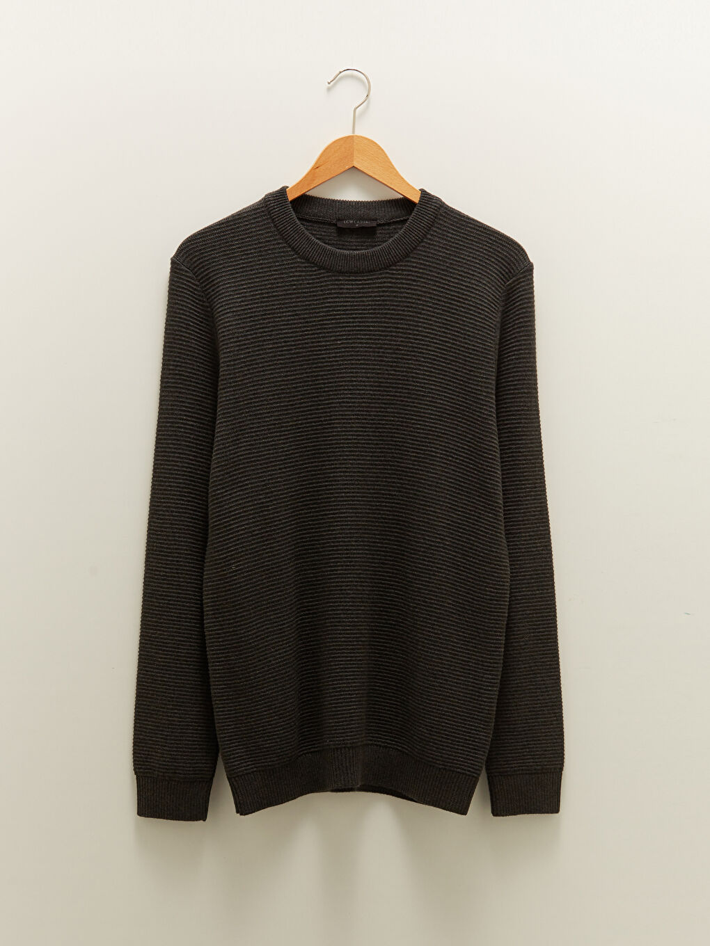 Мужской трикотажный свитер с круглым вырезом и длинными рукавами-5