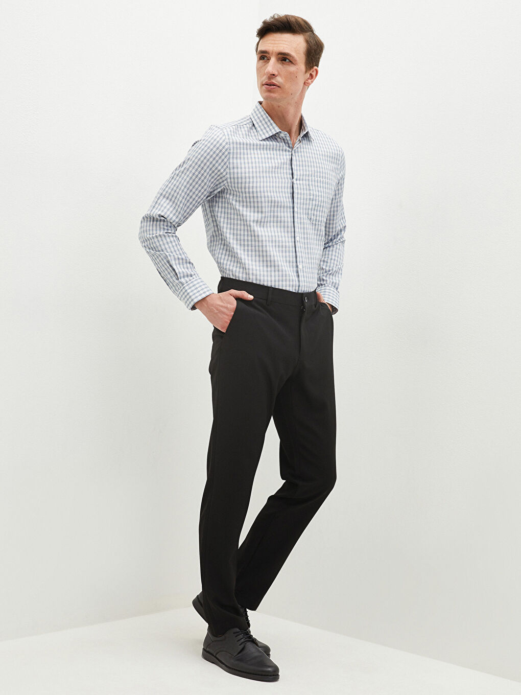 LCWAIKIKI Formal Regular Fit Long Sleeve Gabardine Men's Shirt -W11838Z8-LN6