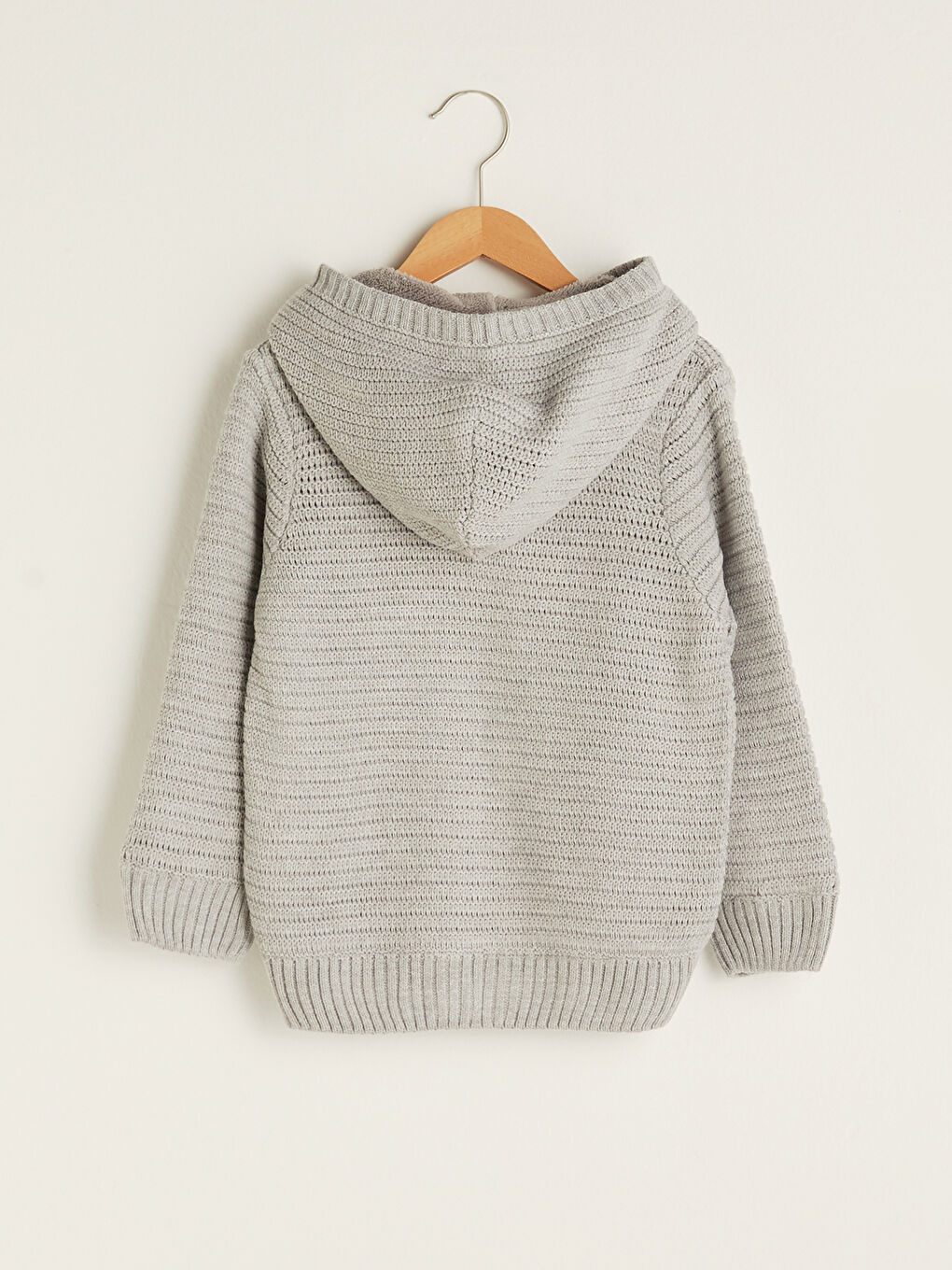 Gri Kapüşonlu Kendinden Desenli Uzun Kollu Erkek Çocuk Kalın Triko Hırka-1