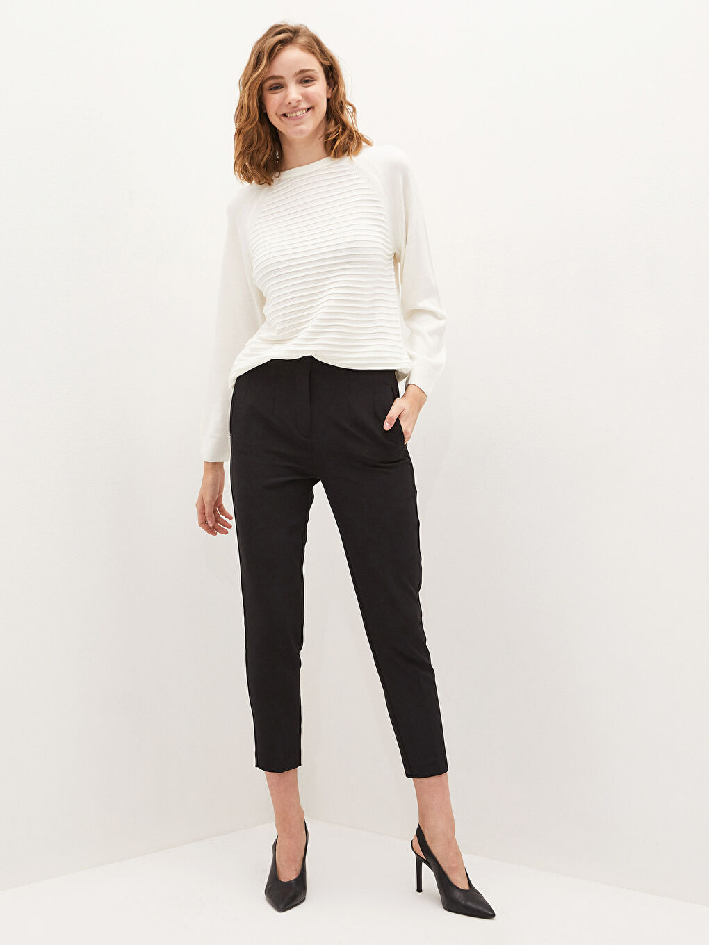 Ekru Bisiklet Yaka Kendinden Desenli Uzun Kollu Kadın Triko  Kazak-3