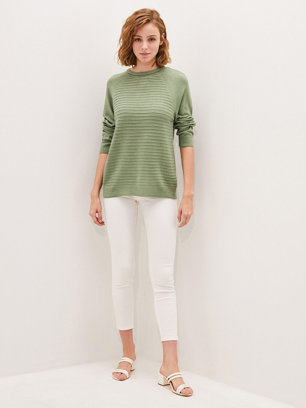 Yeşil Bisiklet Yaka Kendinden Desenli Uzun Kollu Kadın Triko  Kazak-2