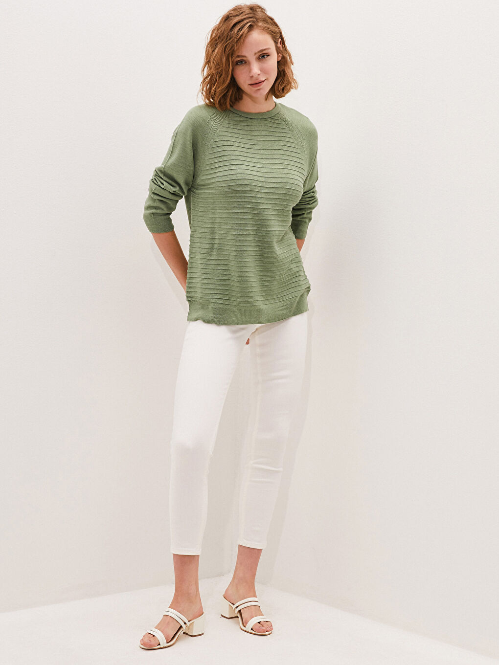 Yeşil Bisiklet Yaka Kendinden Desenli Uzun Kollu Kadın Triko  Kazak-3