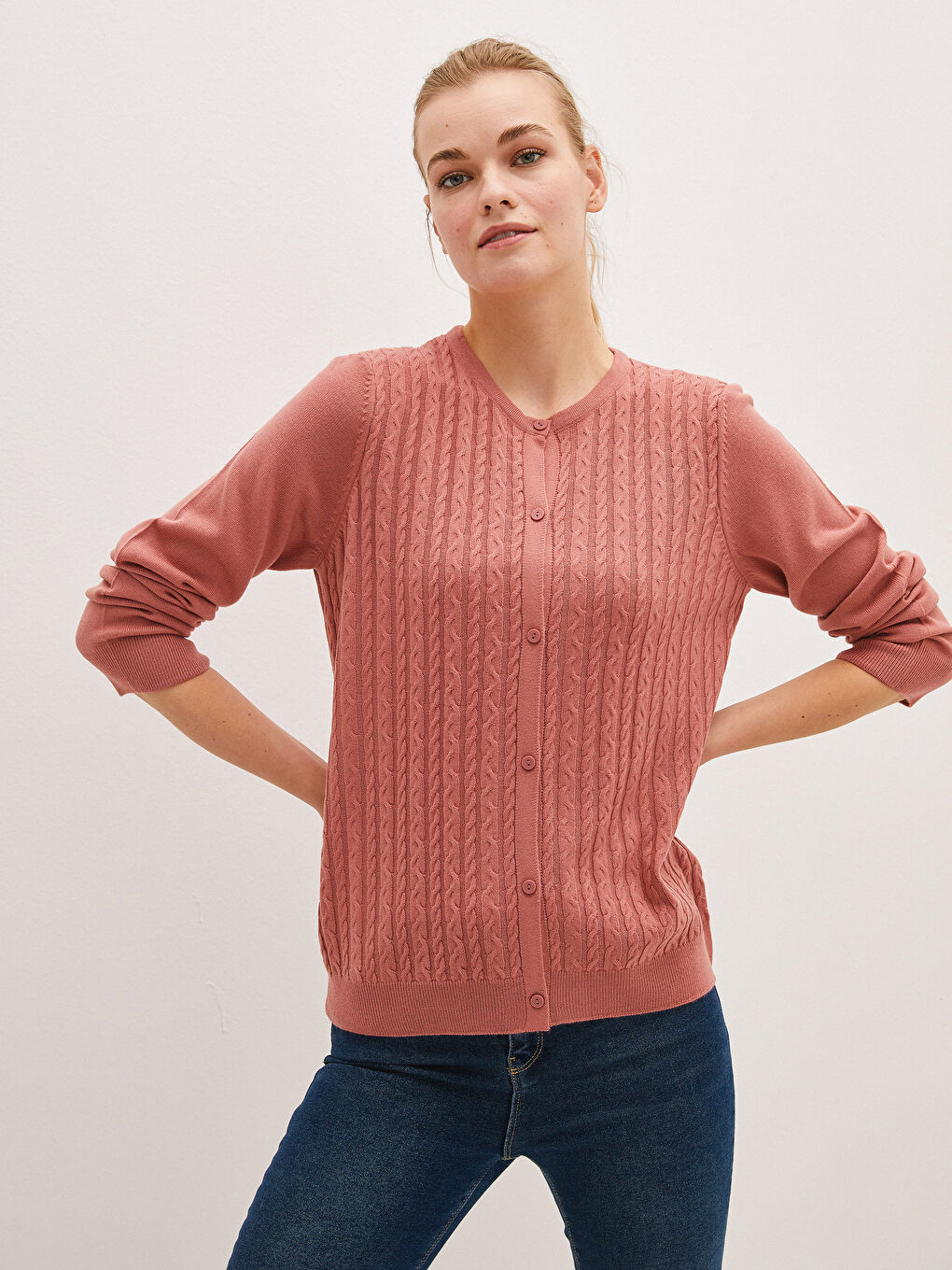 LCWAIKIKI Basic Crew Neck Self Patterned Long Sleeve Women's Tricot Cardigan -W11856Z8-LCC
