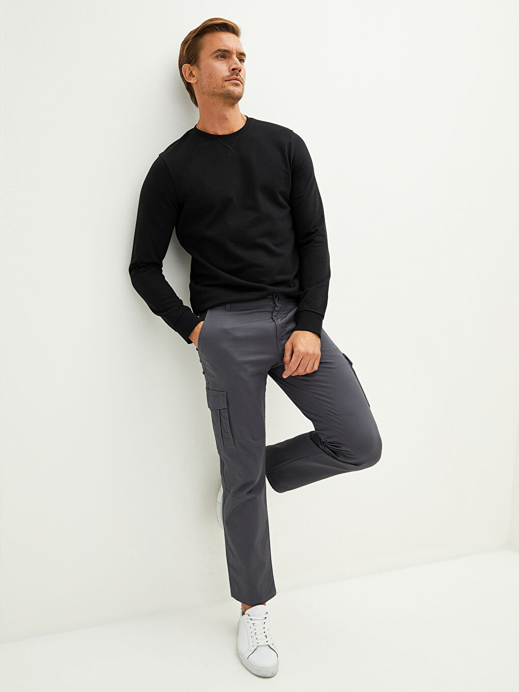 Regular Fit Gabardine Men's Cargo Trousers-1