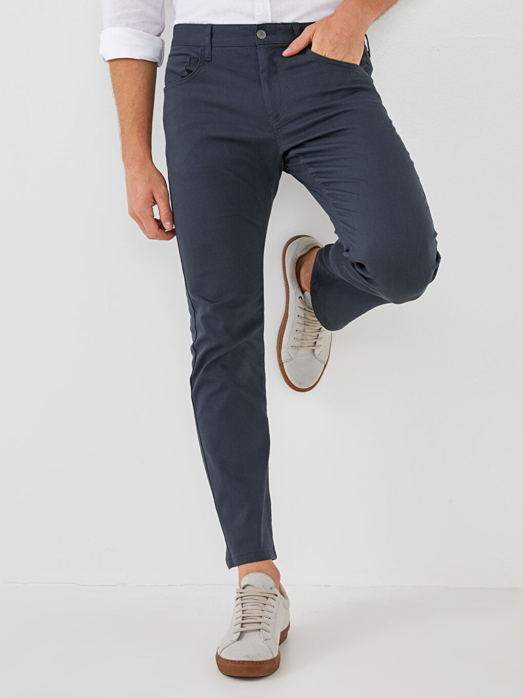 Брюки Мужские Фактурные Свободного Кроя Однотонные-1