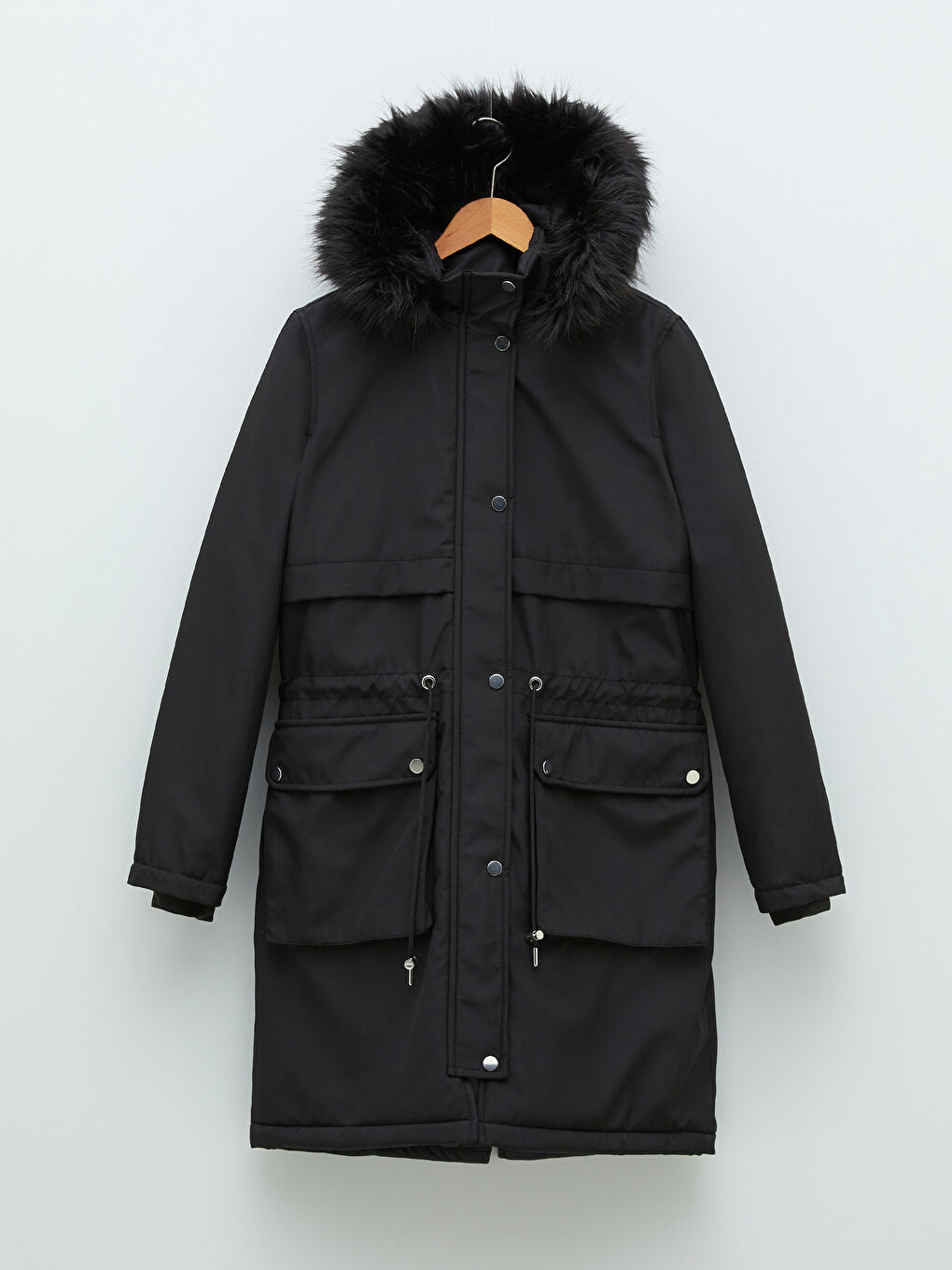 Siyah Kapüşonlu Düz Uzun Kollu Cep Detaylı Kalın Kadın Parka-6
