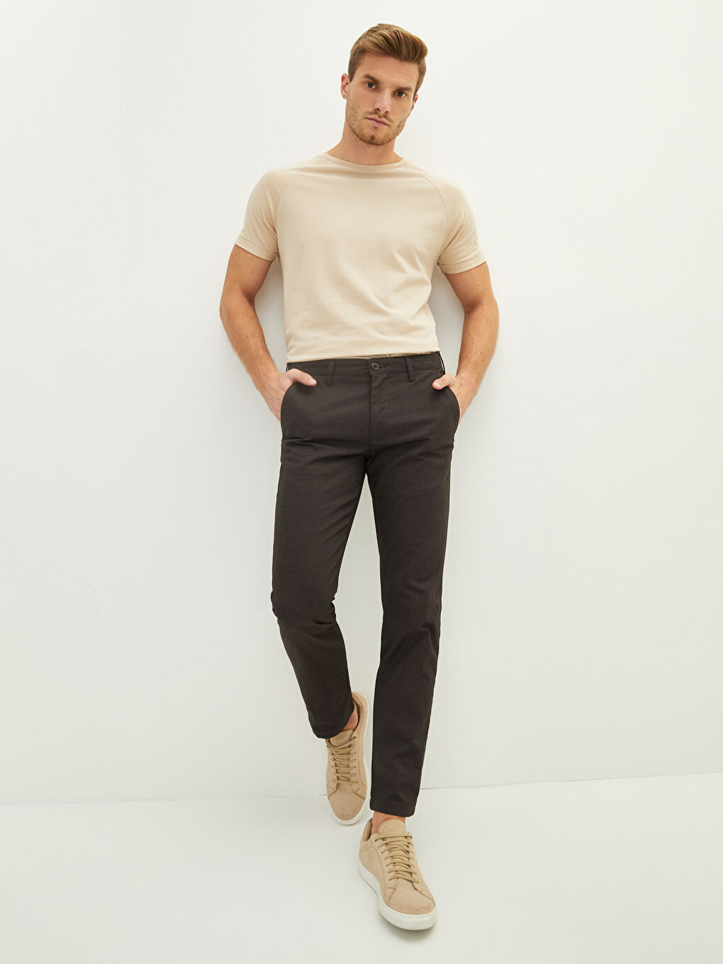 LCWAIKIKI Classic Slim Fit Textured Men's Trousers -W11991Z8-MJD