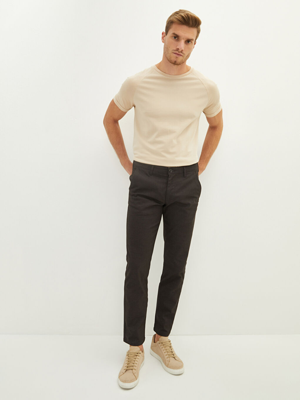 LCWAIKIKI Classic Slim Fit Textured Men's Trousers -W11991Z8-MJD