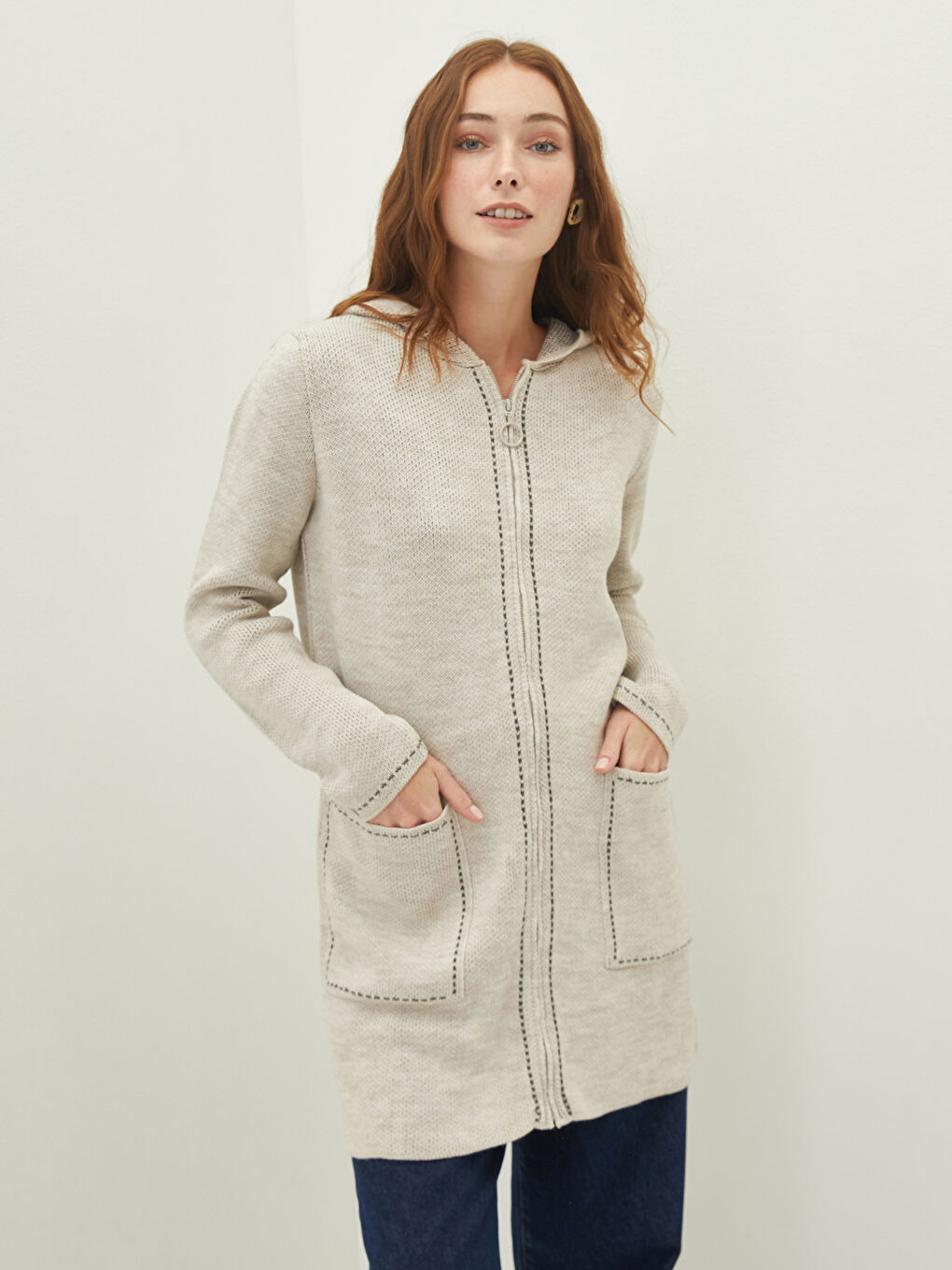 Bej Kapüşon Yaka Cep Detaylı Uzun Kollu Kadın Triko Hırka