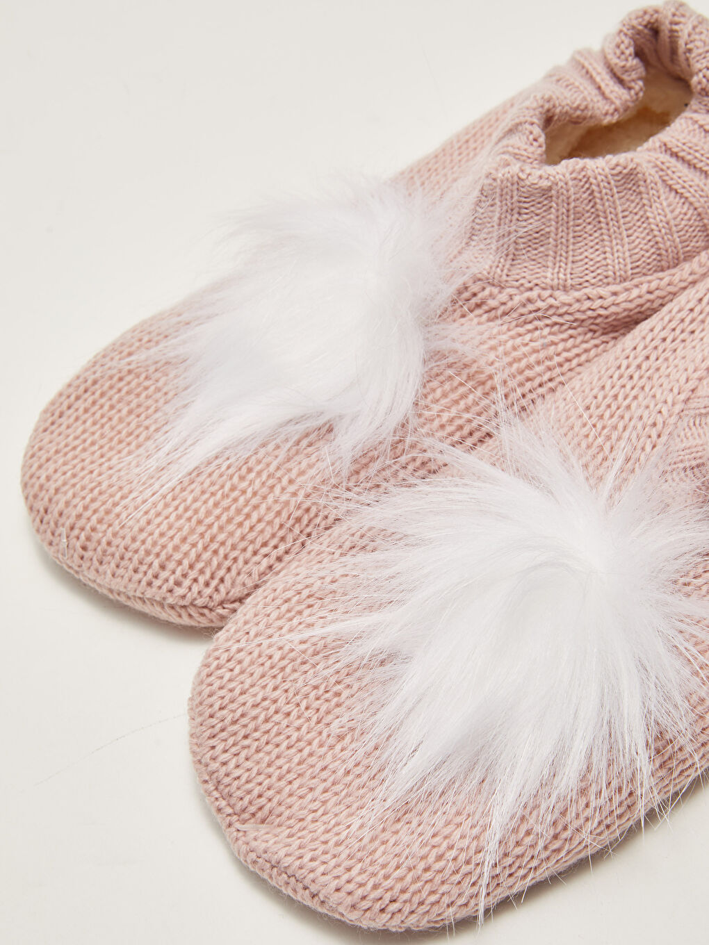 Lila Ponpon Detaylı Kaymaz Taban Kadın Ev Çorabı-2