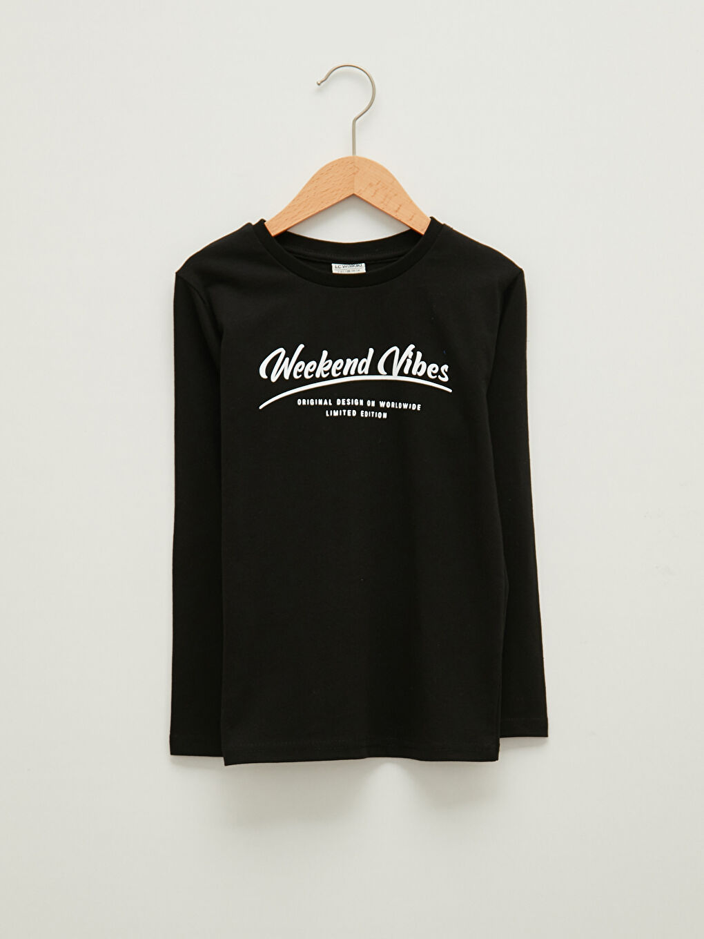 تيشيرت للأولاد بأكمام طويلة مطبوع برقبة دائرية