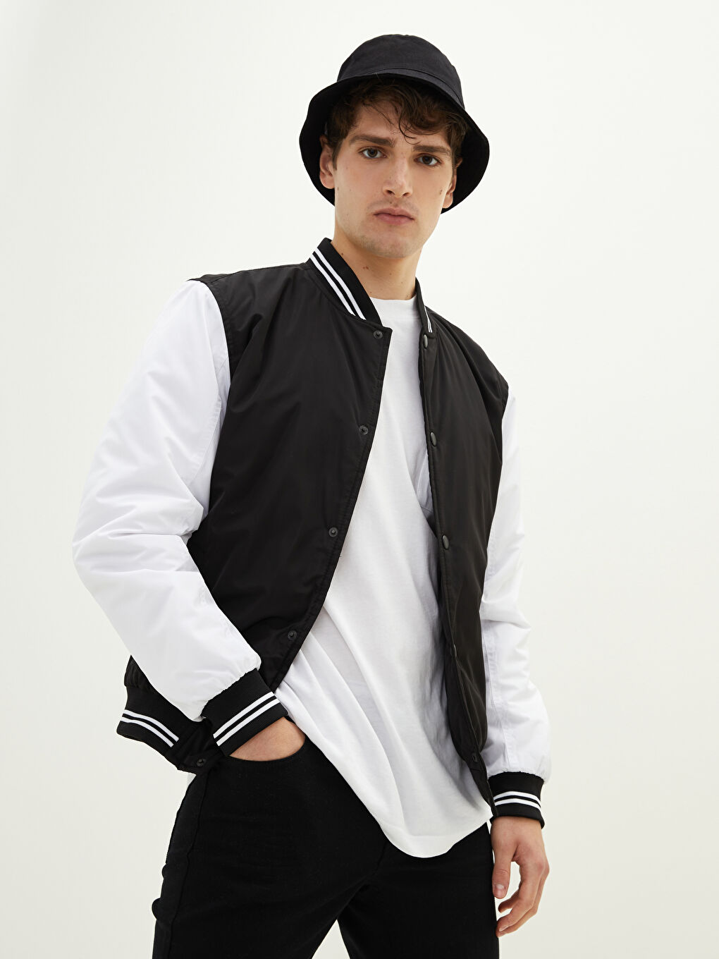 Siyah Standart Kalıp Kolej Yaka Erkek Bomber Ceket