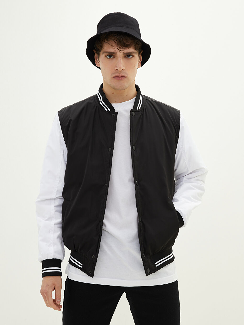 Siyah Standart Kalıp Kolej Yaka Erkek Bomber Ceket-1