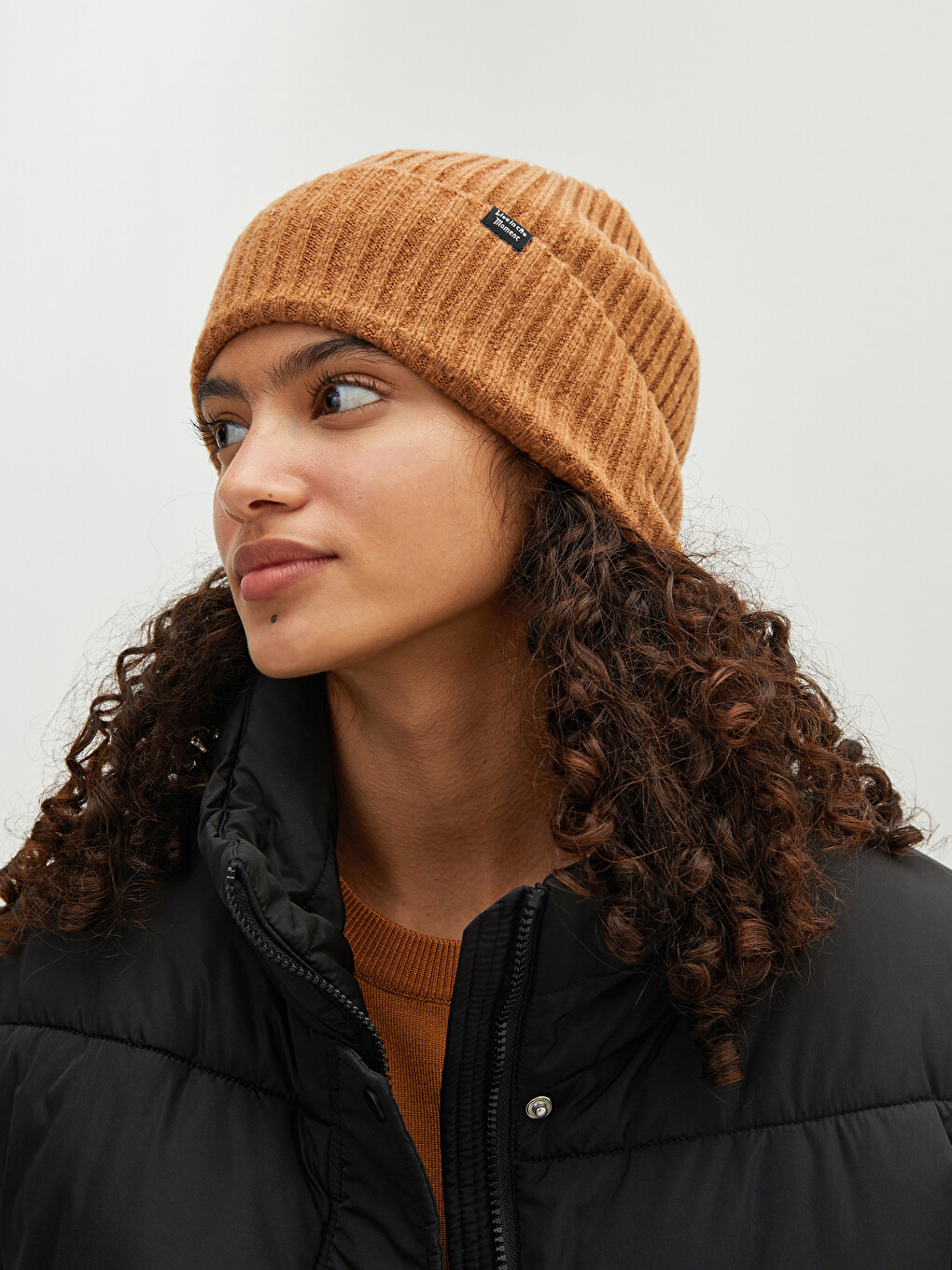 Label Printed Women's Knitwear Beanie