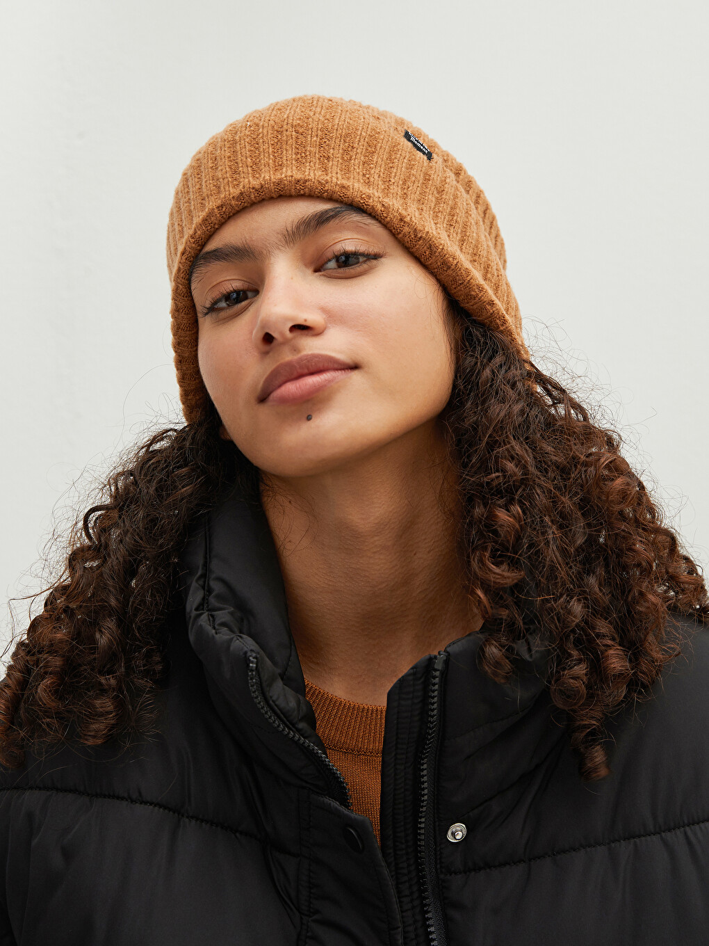 Label Printed Women's Knitwear Beanie-2