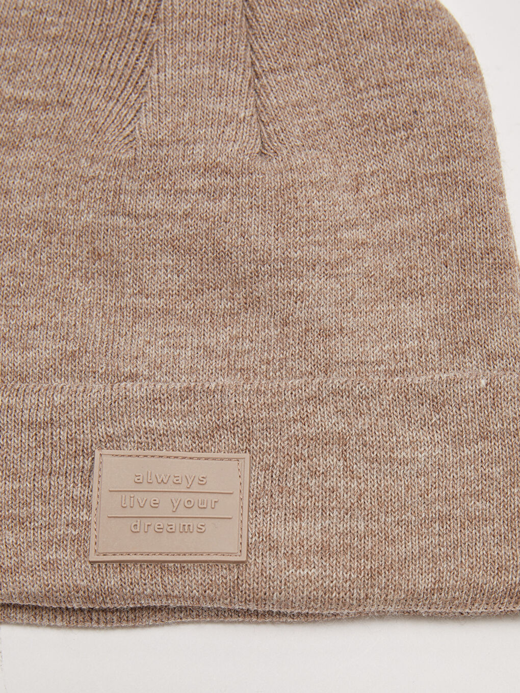 Bej Etiket Baskılı Kadın Triko Bere-5