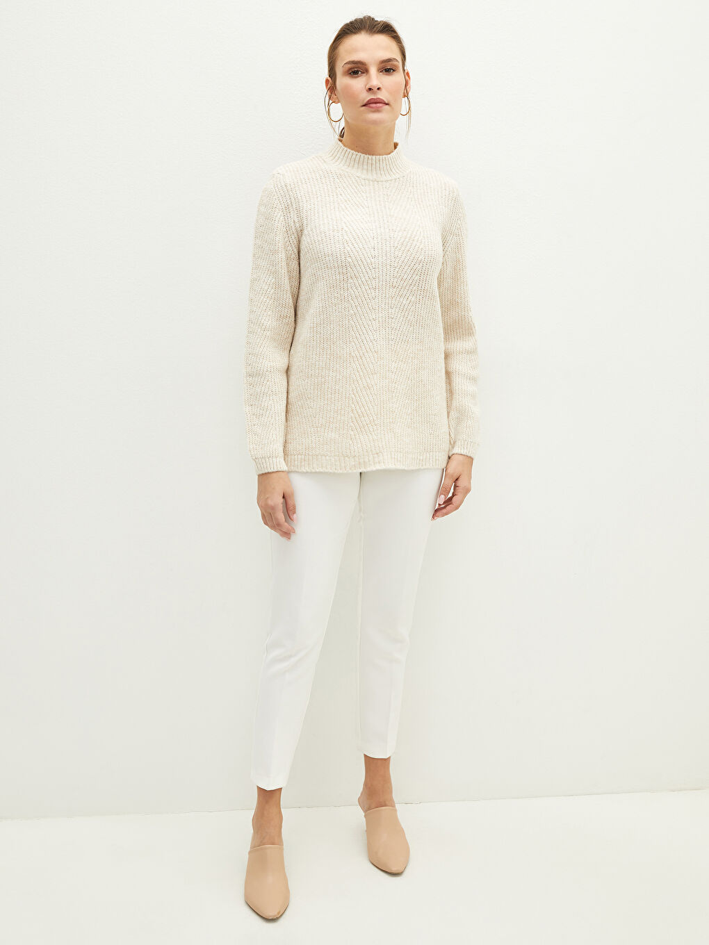 Bej Yarım Balıkçı Yaka Kendinden Desenli Uzun Kollu Kadın Triko Kazak-4