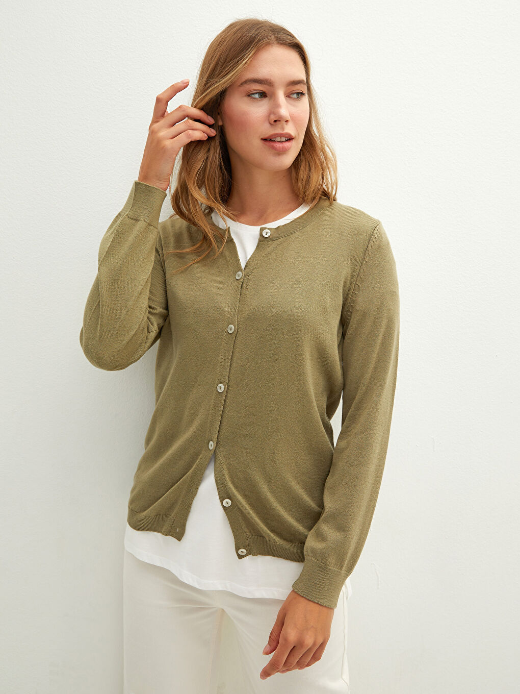 Haki Bisiklet Yaka Düz Uzun Kollu Düğme Kapamalı Kadın Triko Hırka-1