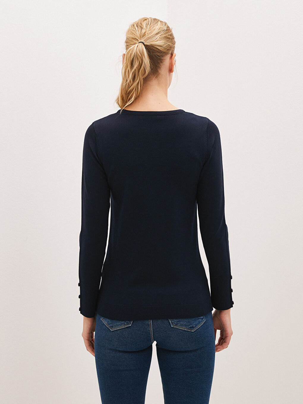 Свитер Женский Трикотажный С V-образным Вырезом, Прямой, С Длинными Рукавами И Деталями На Пуговицах-4