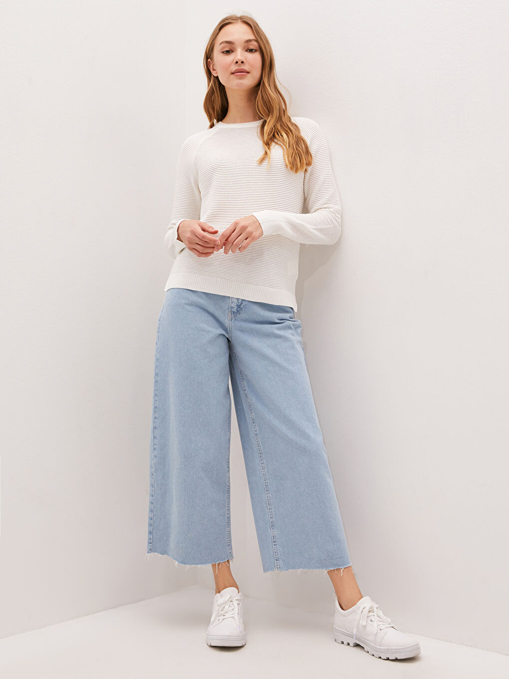 LCW Vision Rundhalsausschnitt Gestreifter Langarm Baumwollpullover für Damen -W12130Z8-D3W