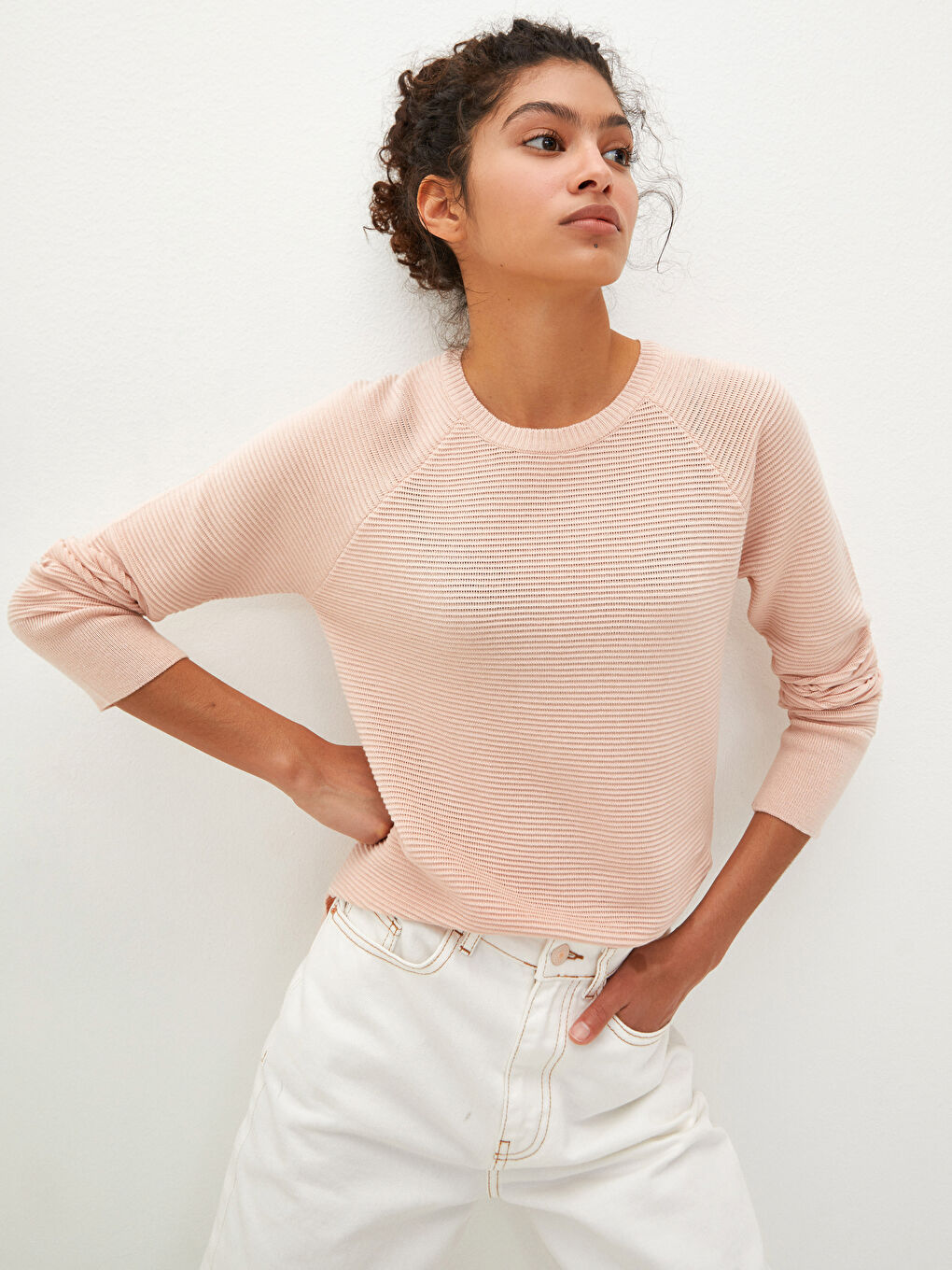 كنزة صوفية نسائية برقبة دائرية مُخَطَّطة كم طويل قطن-1