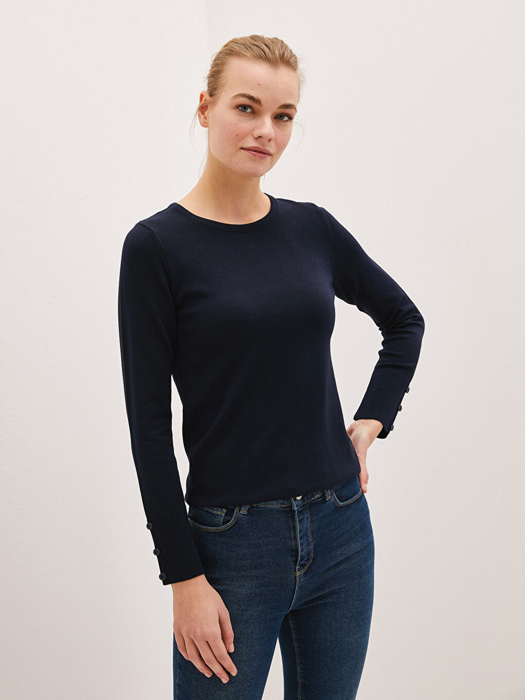 Crew Neck Straight Button Detailed Long Sleeve Women's Knitwear Sweater-1