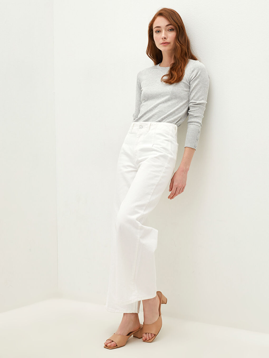 Свитер из трикотажа с длинным рукавом, прямой крой, круглый вырез, с деталями пуговиц для женщин-2