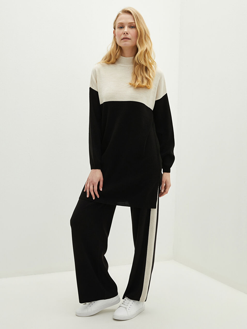 Siyah Renk Bloklu Bol Paça Kadın Triko Pantolon-1