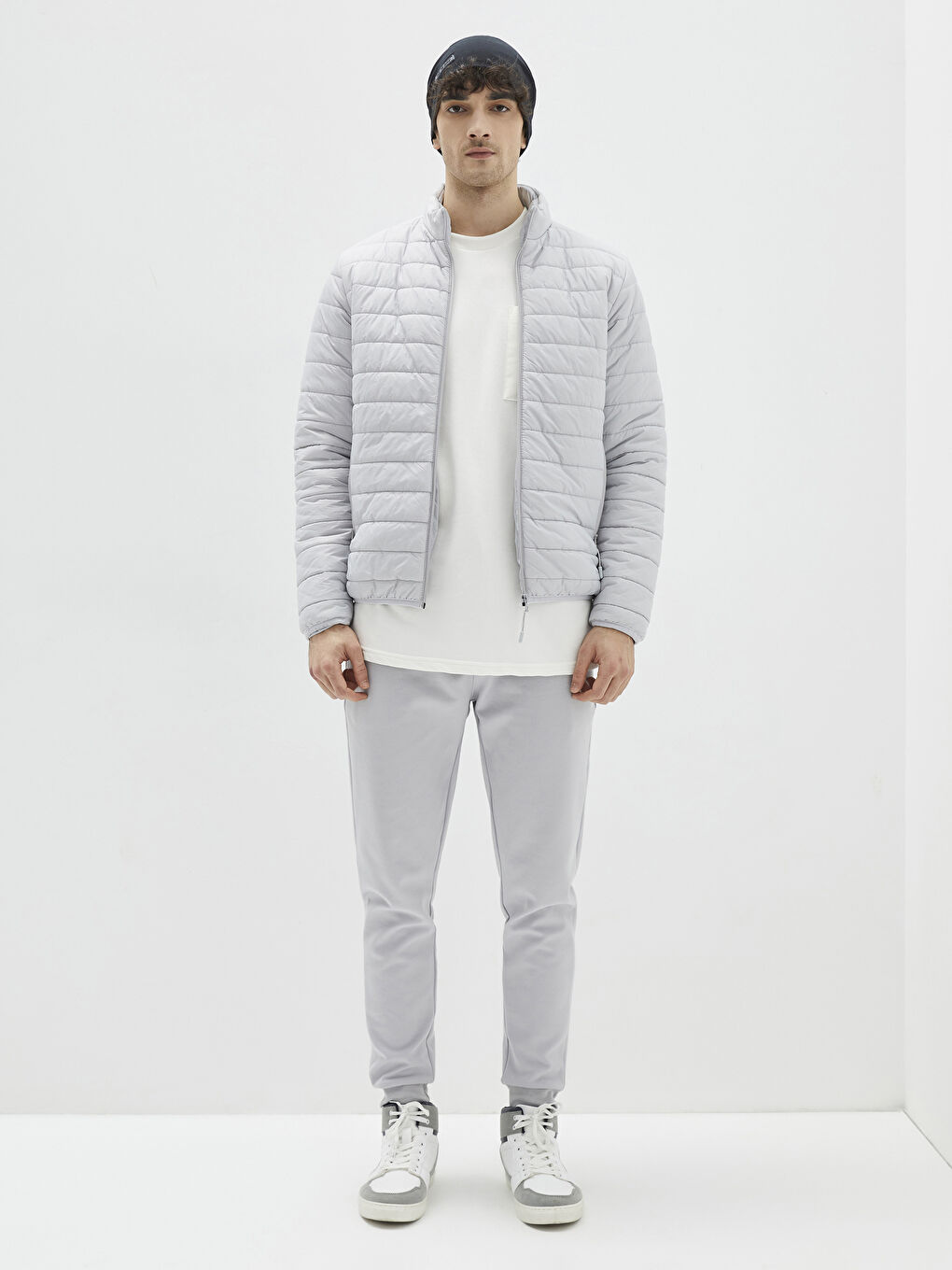 Siyah Yazı Baskılı Erkek Bere-2