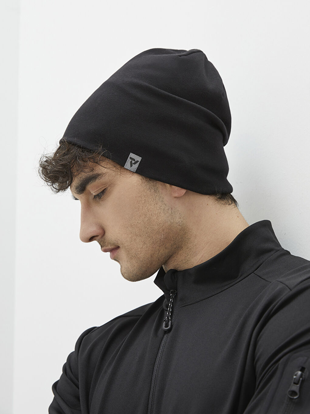 Siyah Yazı Baskılı Erkek Bere-1