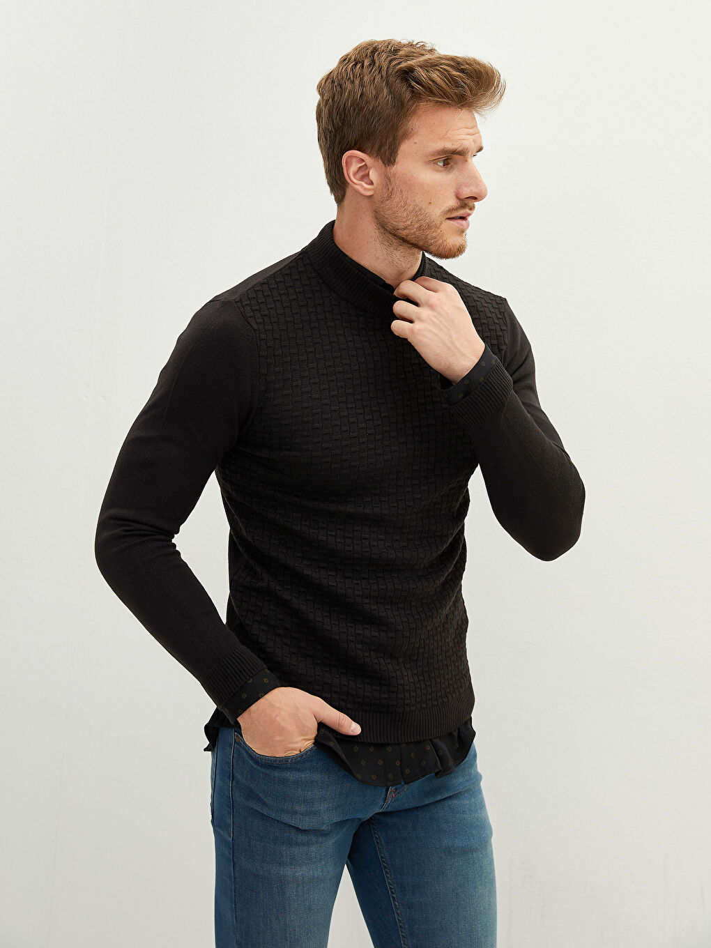 Siyah Yarım Balıkçı Yaka Uzun Kollu Desenli Erkek Triko Kazak-1
