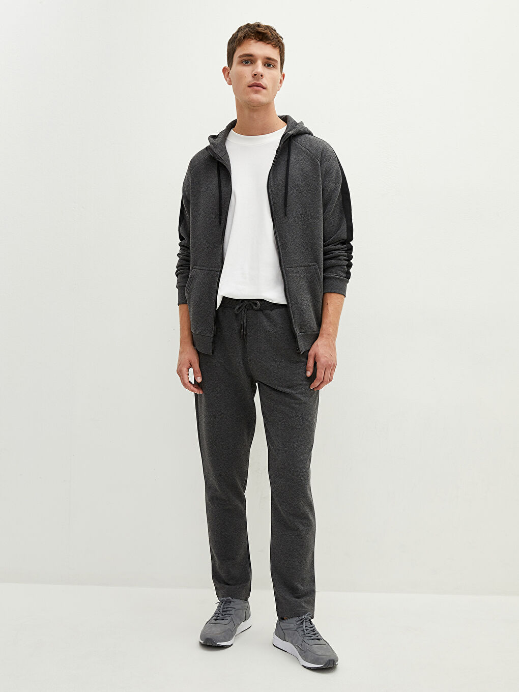 بنطلون رياضي رفيع للرجال-2