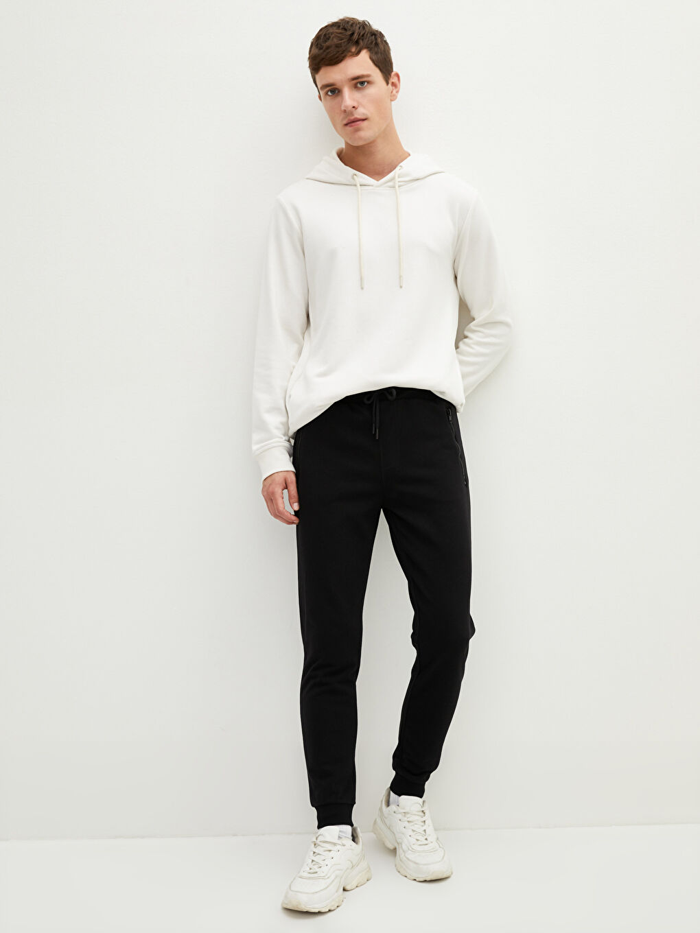 Siyah Slim Fit Erkek Jogger Eşofman Altı-4