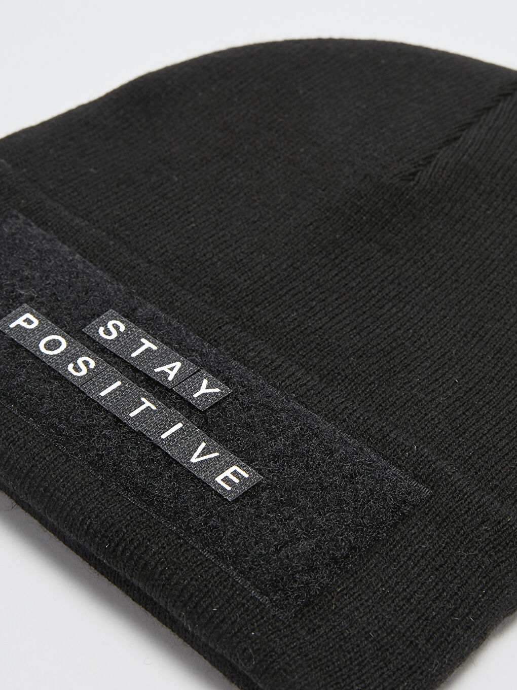 Ерлерге арналған өзгермелі жазуы бар трикотаж тоқыма бини шапкасы-3