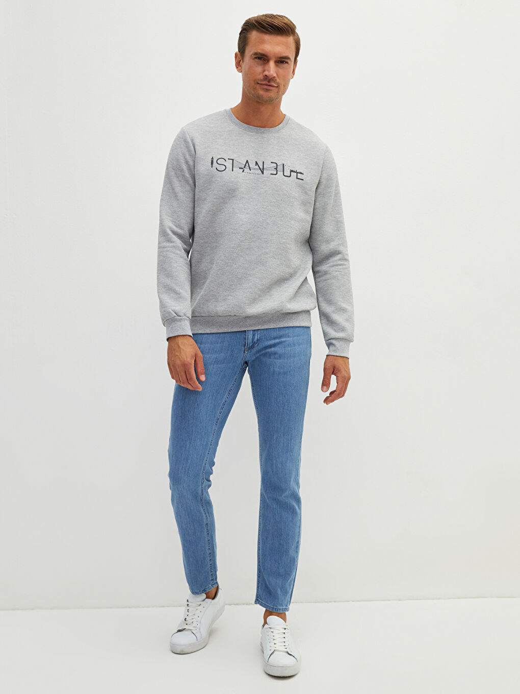 Gri Bisiklet Yaka Uzun Kollu İstanbul Baskılı Erkek Sweatshirt-1