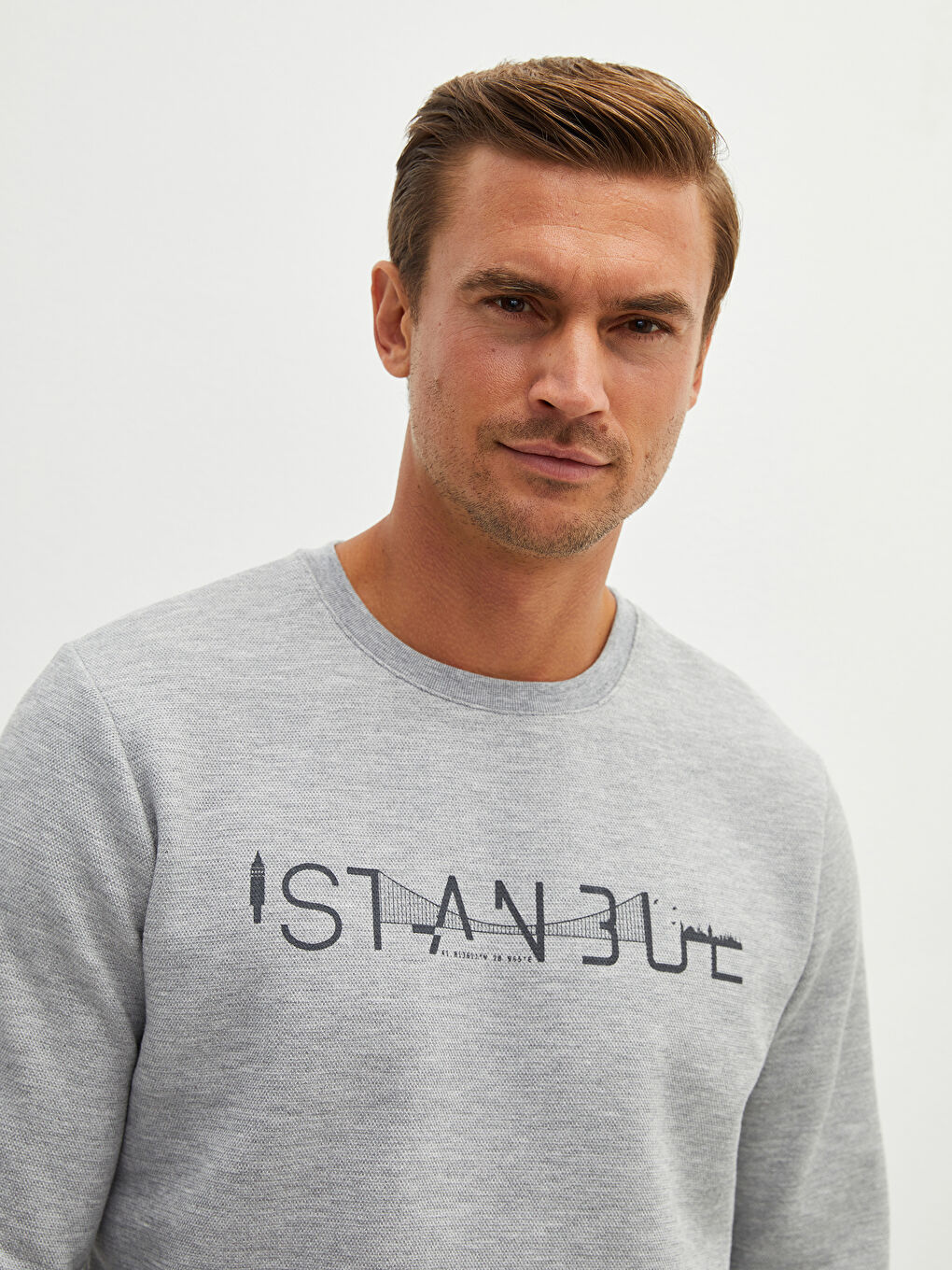 Gri Bisiklet Yaka Uzun Kollu İstanbul Baskılı Erkek Sweatshirt-3