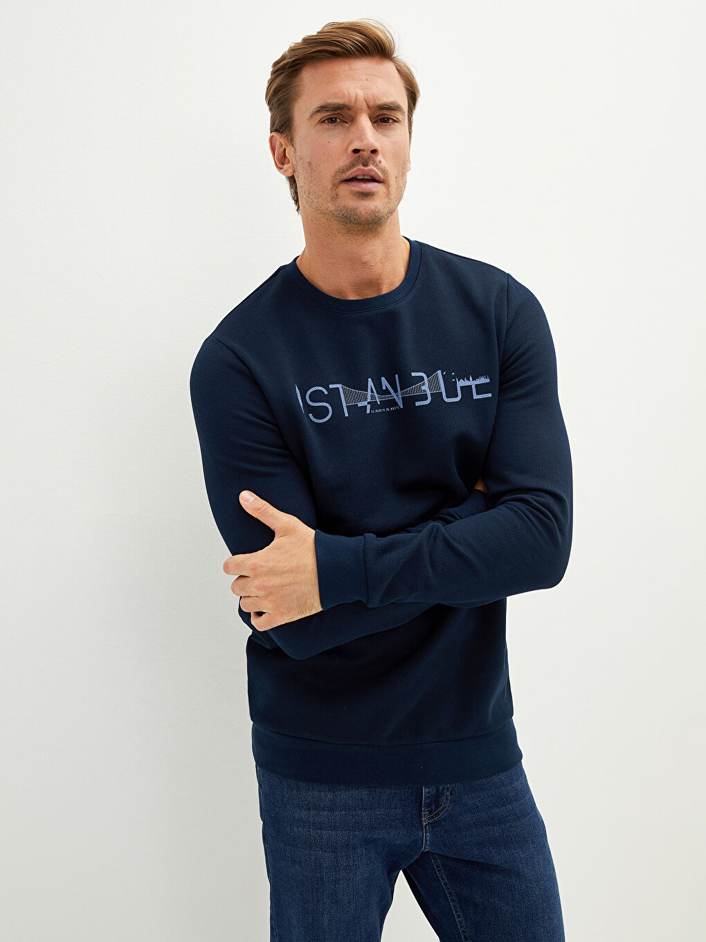 Lacivert Bisiklet Yaka Uzun Kollu İstanbul Baskılı Erkek Sweatshirt-2