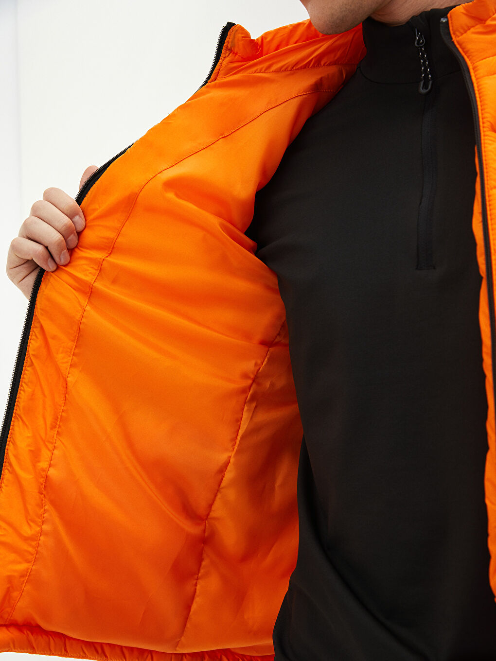 Gilet à Capuche pour Hommes Coupe Standard-1