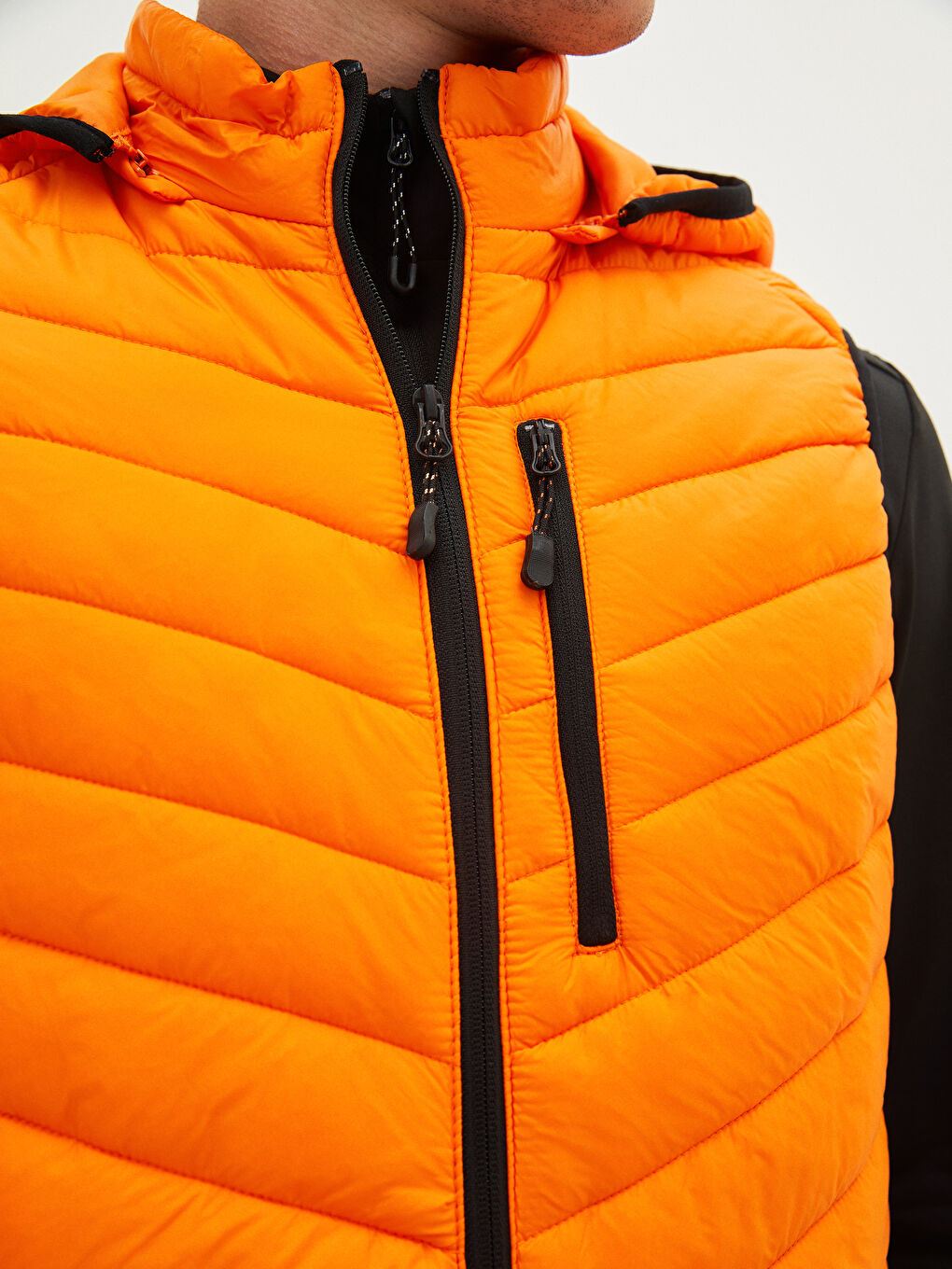 Gilet à Capuche pour Hommes Coupe Standard-2