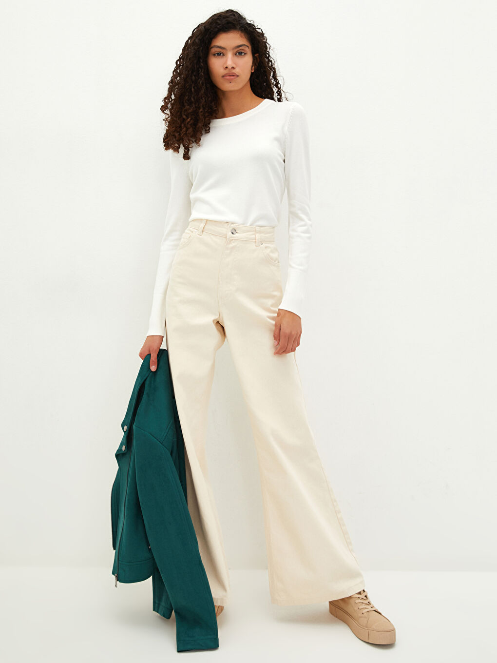 سترة تريكو سادة بياقة دائرية وأكمام طويلة للسيدات-1