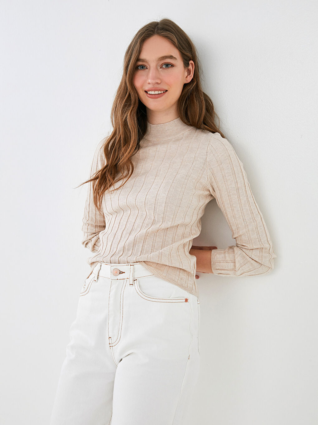 Bej Yarım Balıkçı Yaka Kadın Triko Kazak