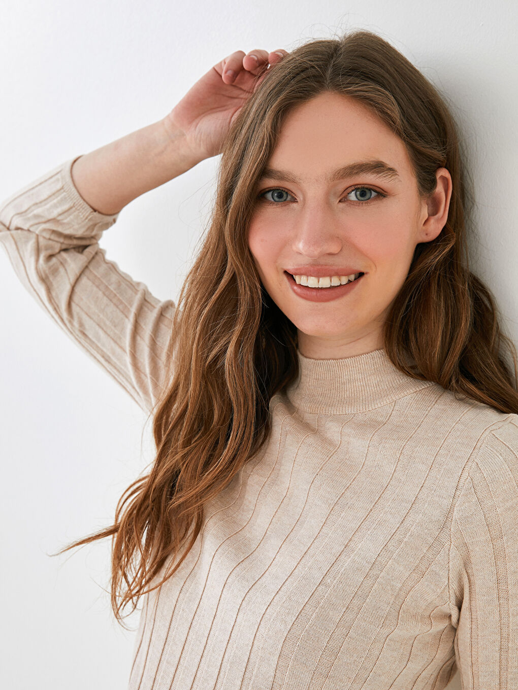 Bej Yarım Balıkçı Yaka Kadın Triko Kazak-1