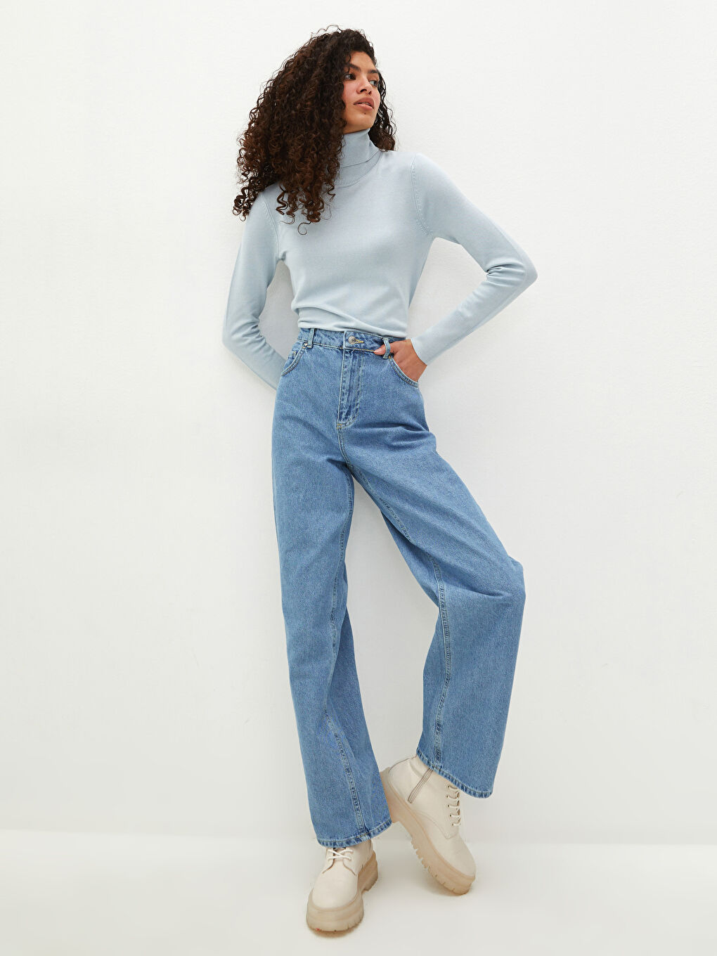 Әйелдерге арналған трикотаж биік жағалы стандартты пішім ұзын жең жұқа жемпір-1