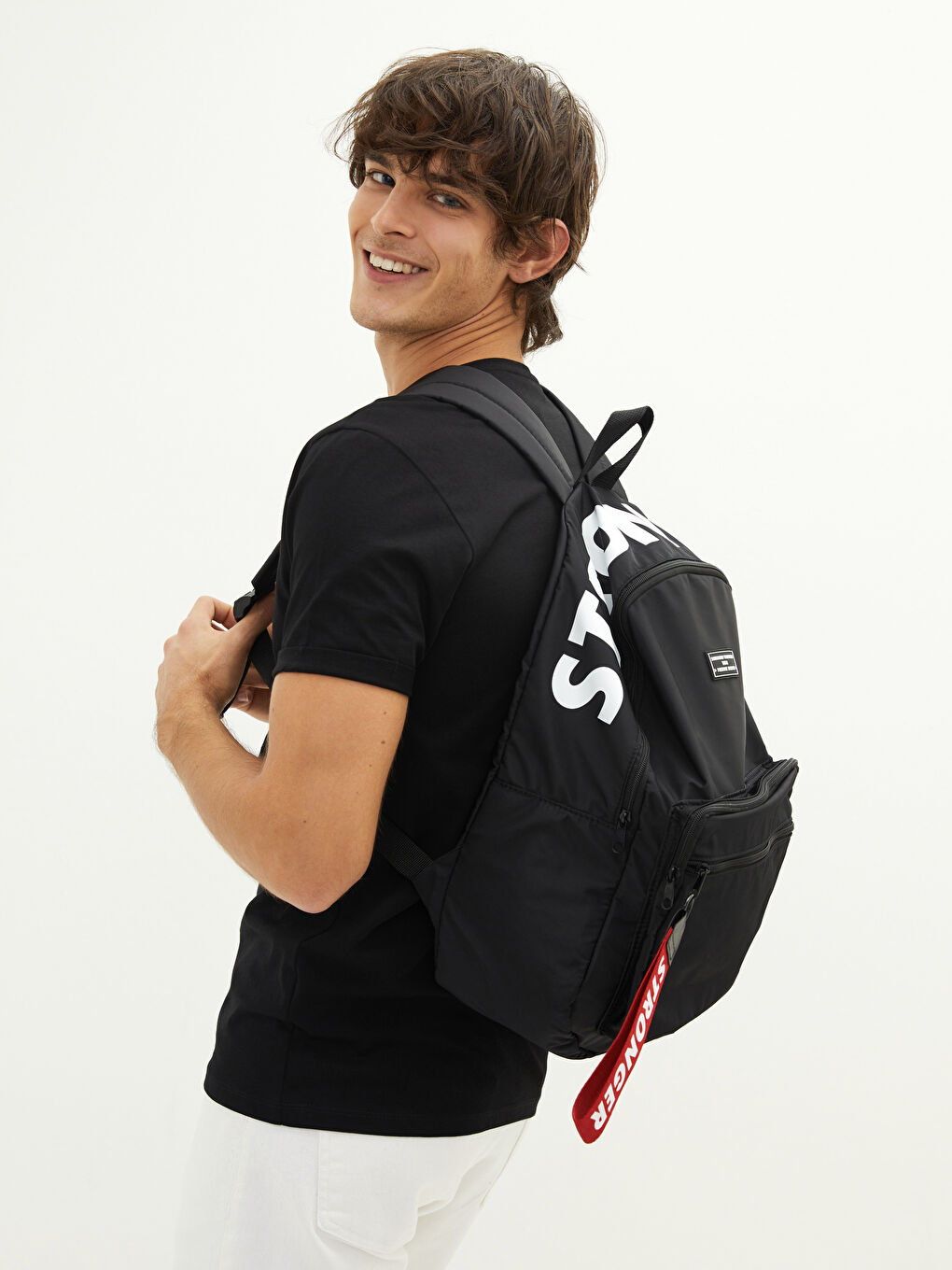 Siyah Etiket Baskılı Erkek Sırt Çantası