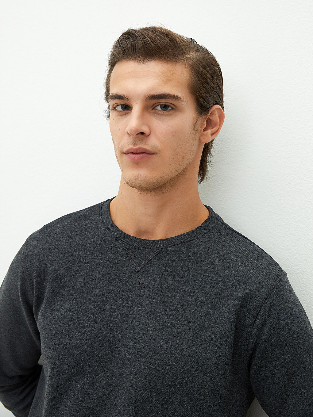 Crew Neck Long Sleeve Basic Men's Sweatshirt-2